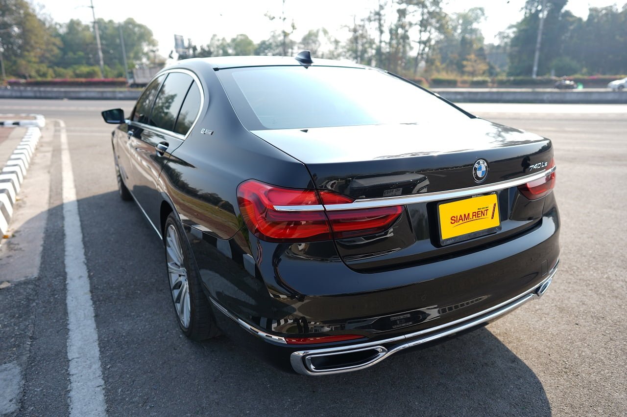 เช่ารถ bmw series 7 เชียงใหม่