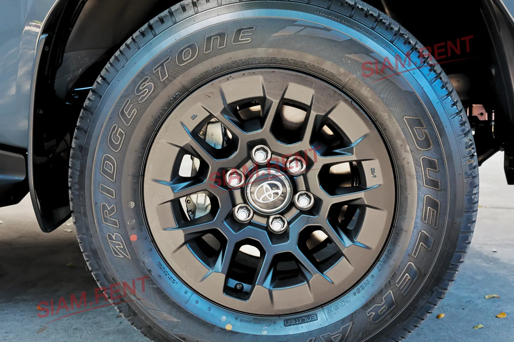ซุ้มล้อ Hilux Travo